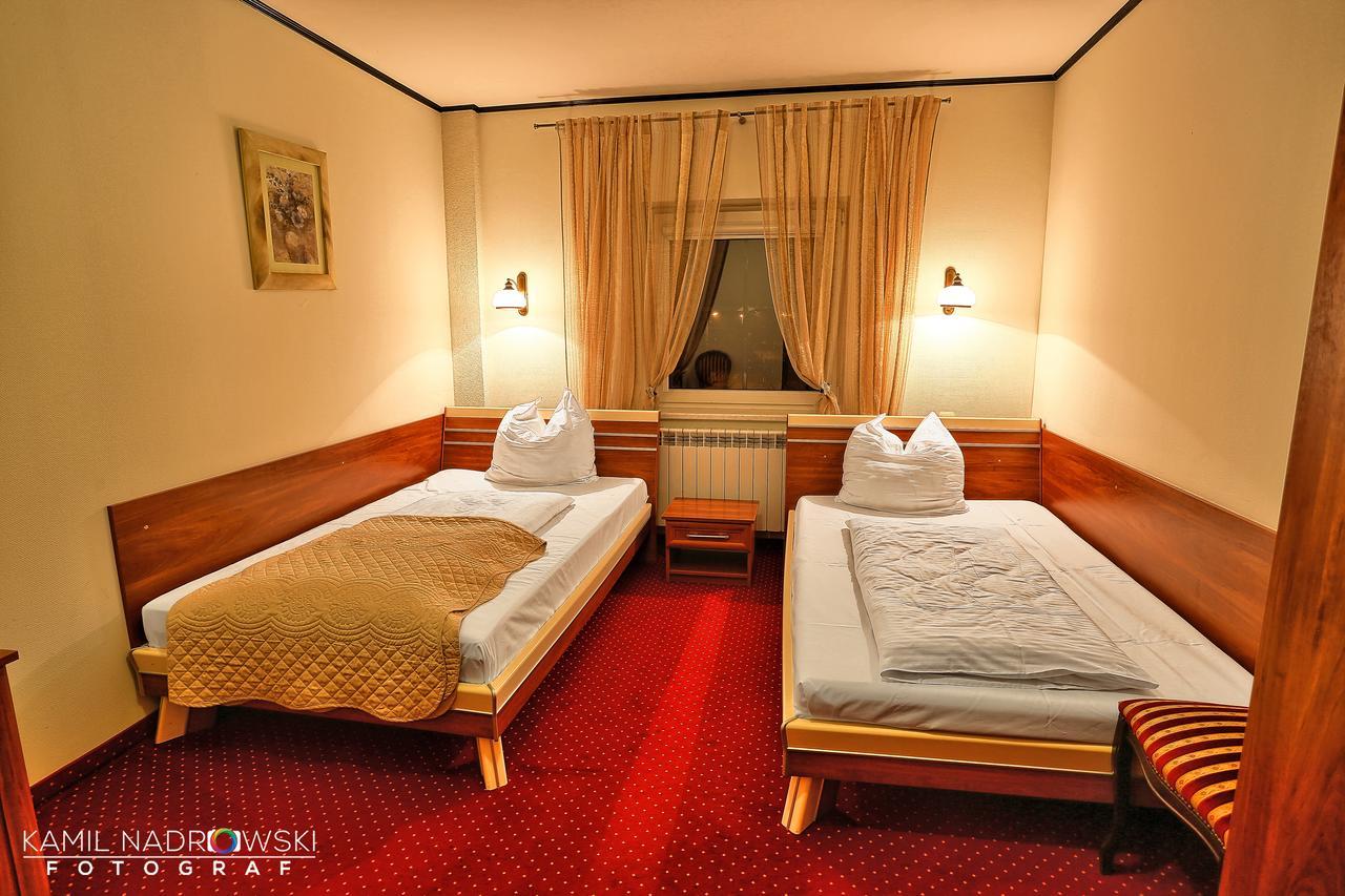 Hotel Zodiak ราดอมสโก ภายนอก รูปภาพ